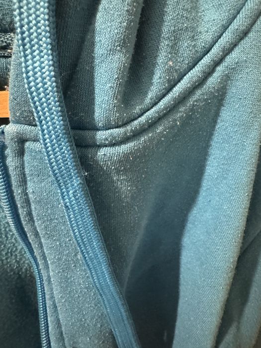 Niebieska bluza M z kapturem