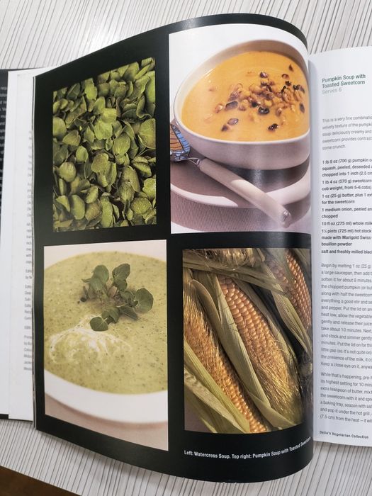 Англомовна кулінарна книга Vegetarian collection. Delia Smit