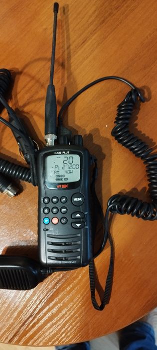 Ręczne radio Intek H -520 Plus akcesoria