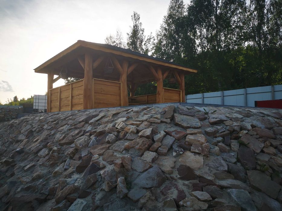 ALTANA ogrodowa wykonana z bardzo solidnych bali