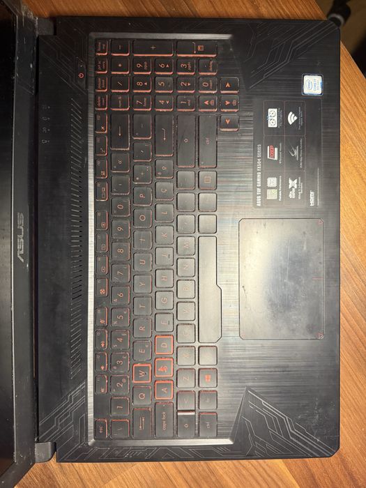 ASUS TUF FX505 - Intel i7- Gtx 1050