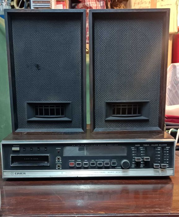 Orion vintage receiver AM/FM8-TRACK Stereo/Dual Music System