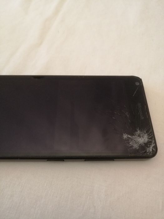 Telemóvel Microsoft para peças