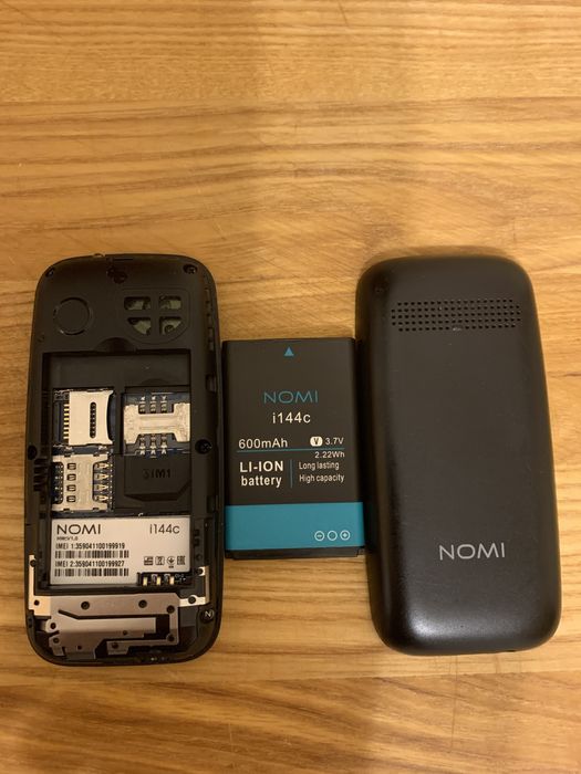 Мобильный телефон Nomi 144c