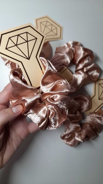 Атласні резинки для волосся