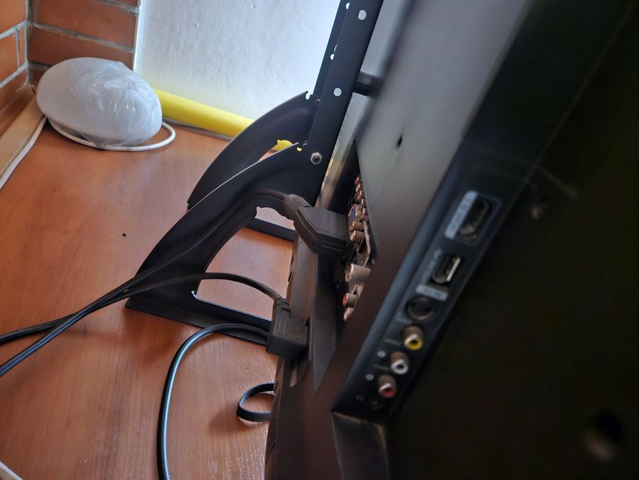 Telewizor Samsung 37 cali