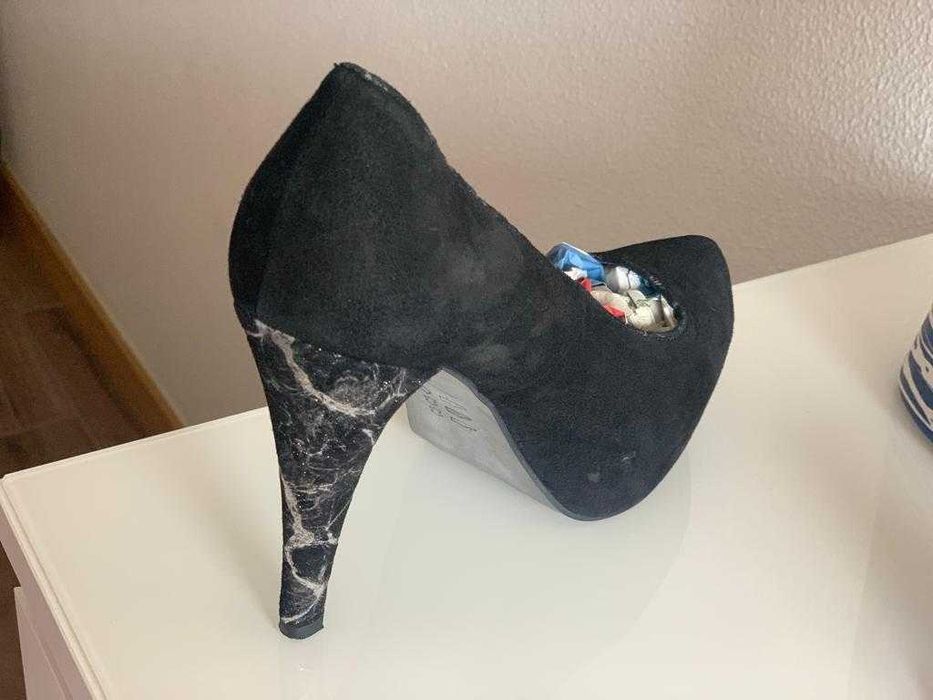 Sapato de Salto Alto