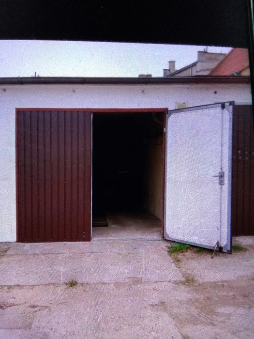 Do wynajęcia od zaraz garaż 19 m bez prądu w Ostródzie Osiedle Młodych przy przedszkolu