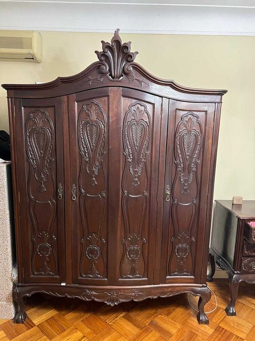 Armário Guarda fatos quarto nº1