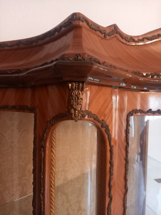 Вітрина, Сервант, Буфет.