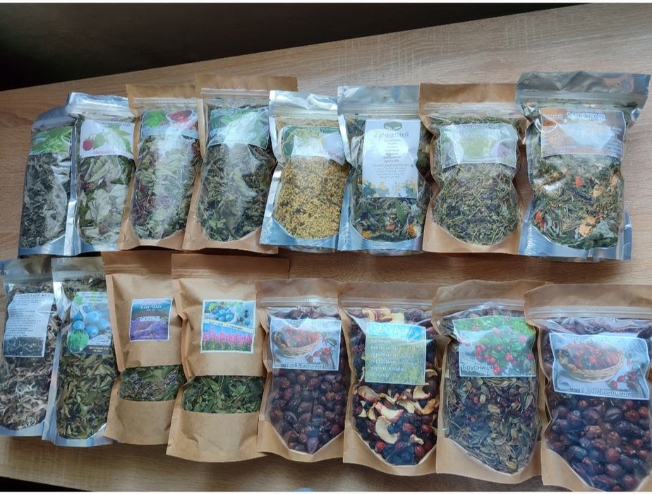 Сухі білі гриби Мариновані гриби  Грибний порошок Карпатський чай