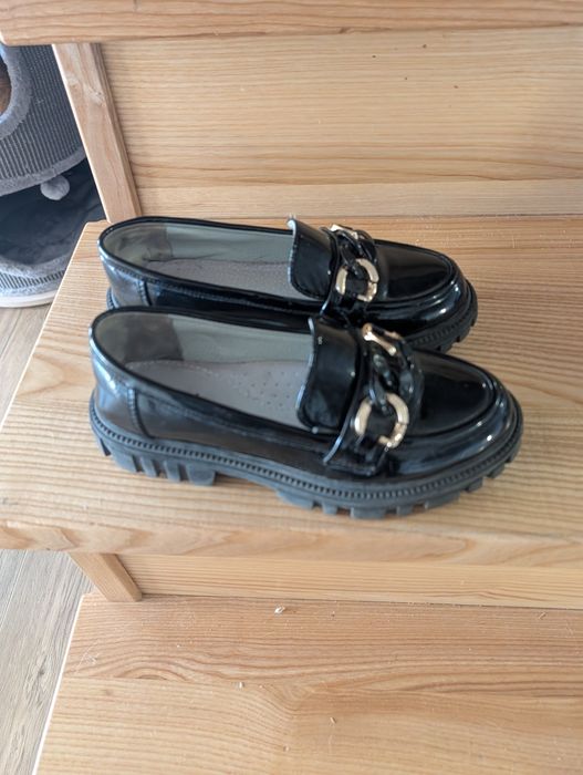 Trzewiki lakierki dziewczyny 34, półbuty
