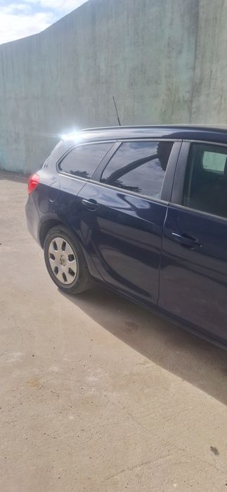 Astra moto Isuzu