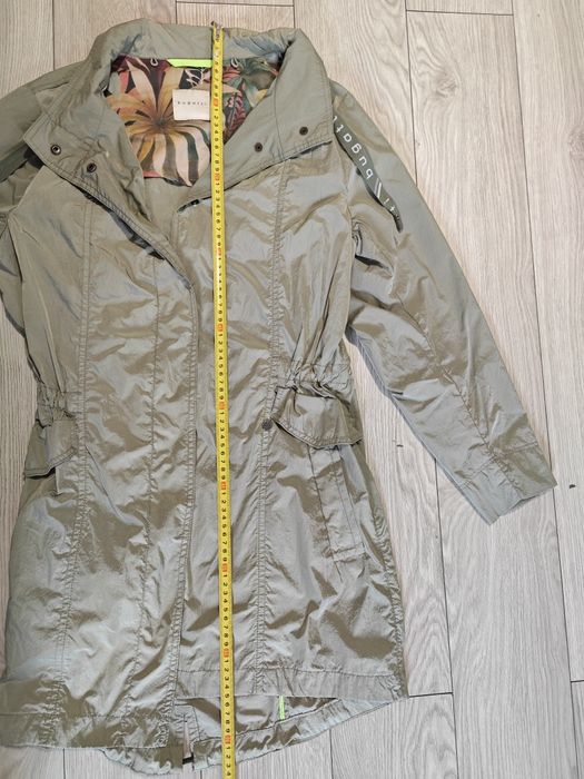 Damska parka Bugatti - rozmiar S/M
