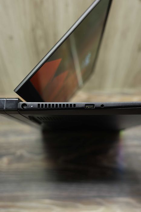 Ігровий ноутбук Dell G7 4K OLED|i7-10750H|16GB|1TB|RTX 2070 Max-Q 8GB