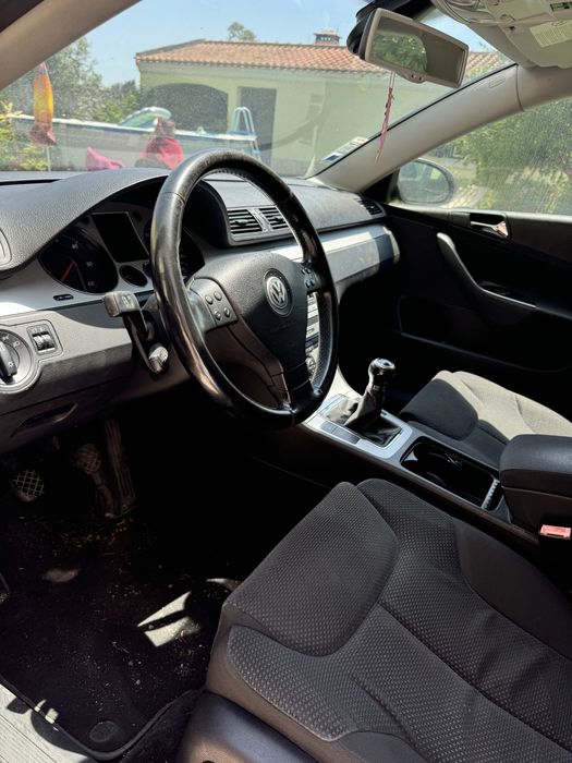 2 viaturas vendidas em conjunto MERCEDES BENZ C220 cdi e VW PASSAT B6