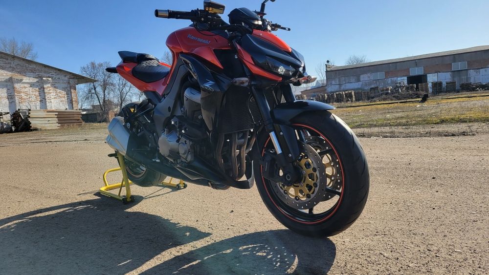 Kawasaki Z1000 2015p.