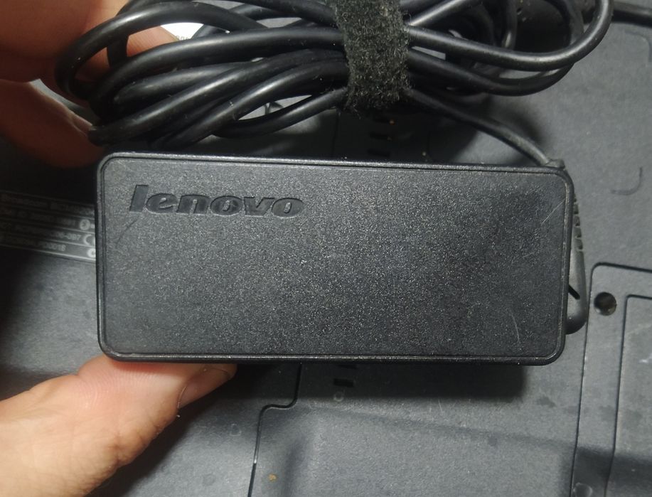 Зарядне Lenovo hp dell укрпошта нова пошта