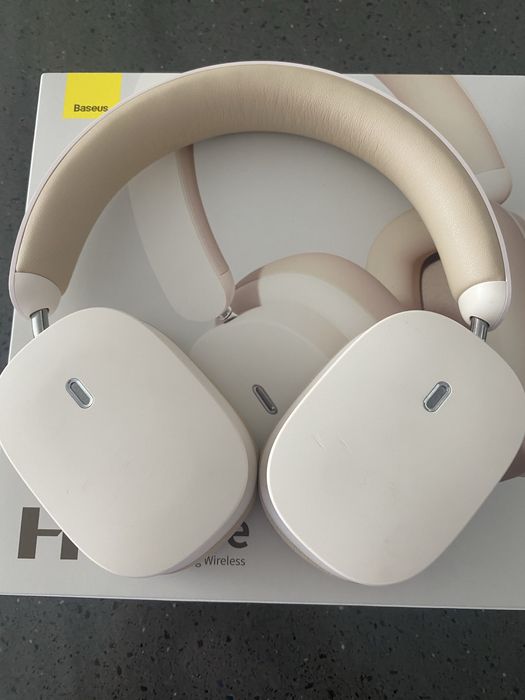 Наушникі безпровідні білі