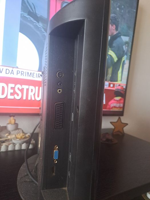 Tv/ Monitor mitsai