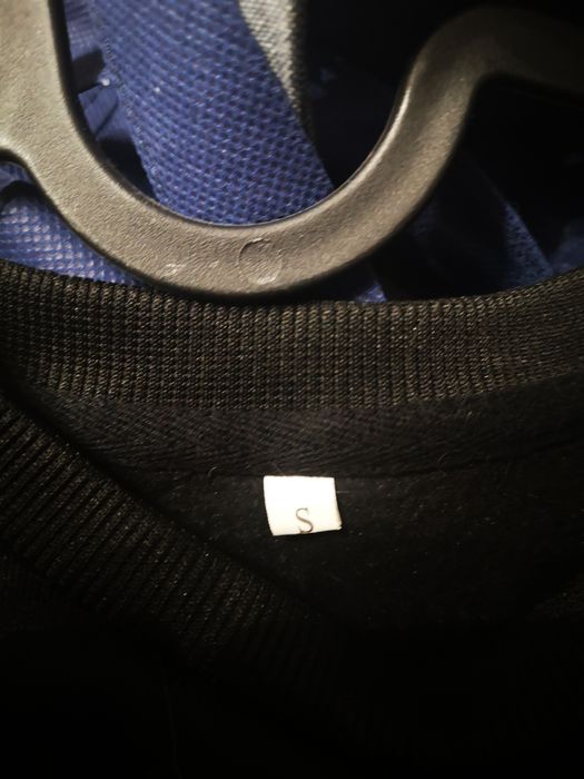 Bluza z motywem węża