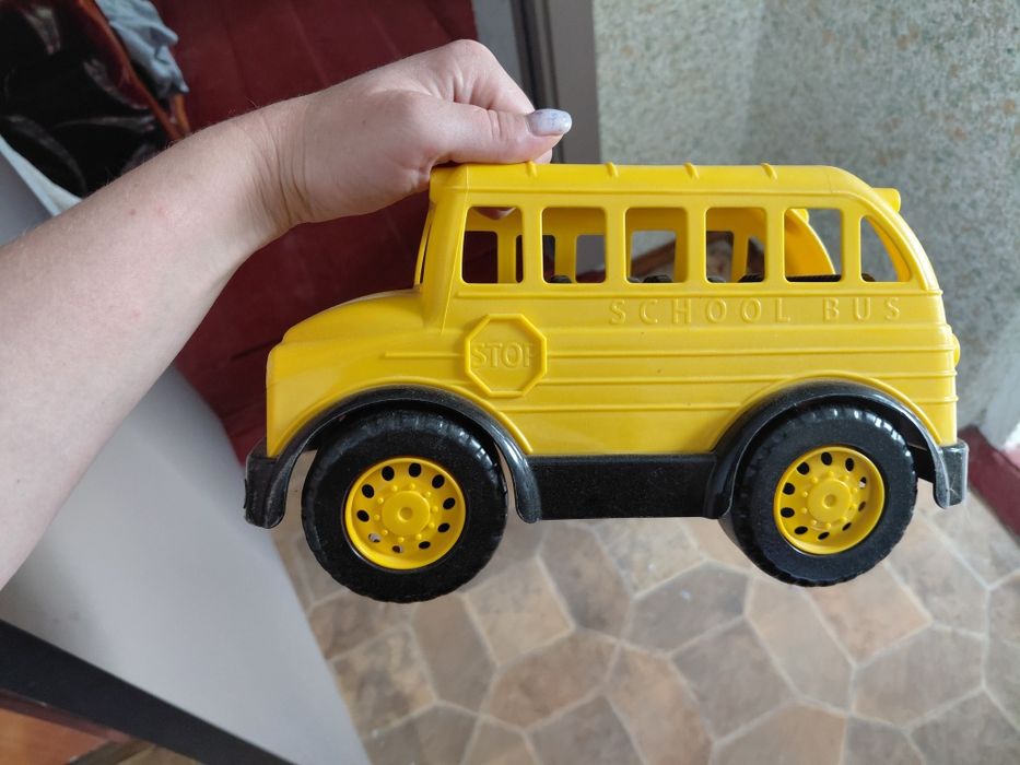 продам дитячі іграшки