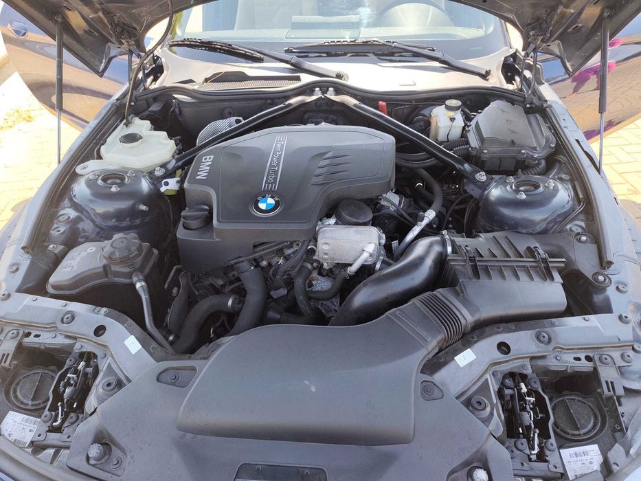 BMW Z4 sDrive20i 184 cv | Caixa Manual | Configuração de Lançamento | BMW Premium Selection