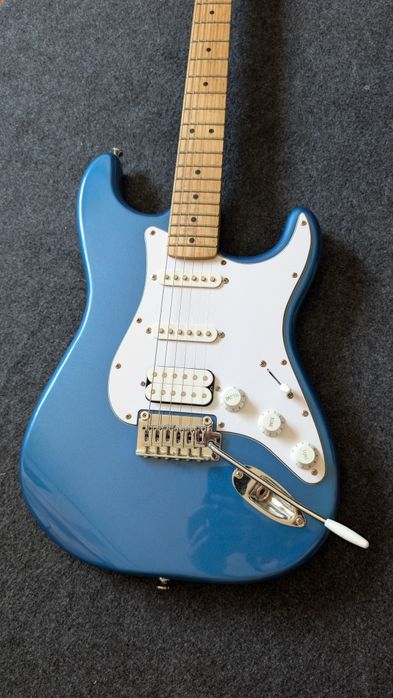 Guitarra Fender Stratocaster Azul
