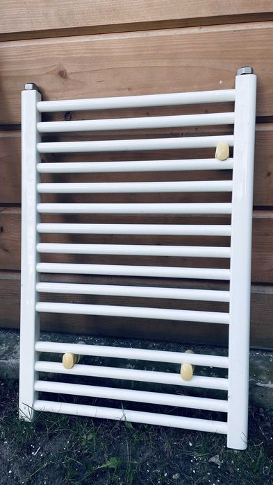 Grzejniki łazienkowe, drabinki, białe