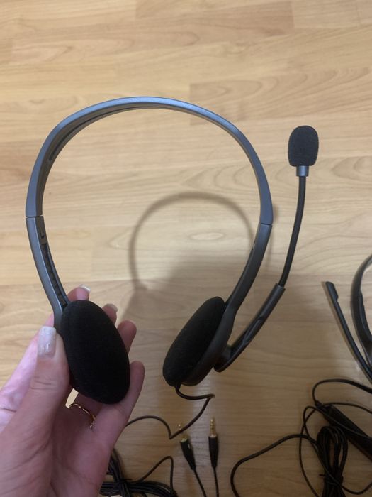 Наушники Plantronics