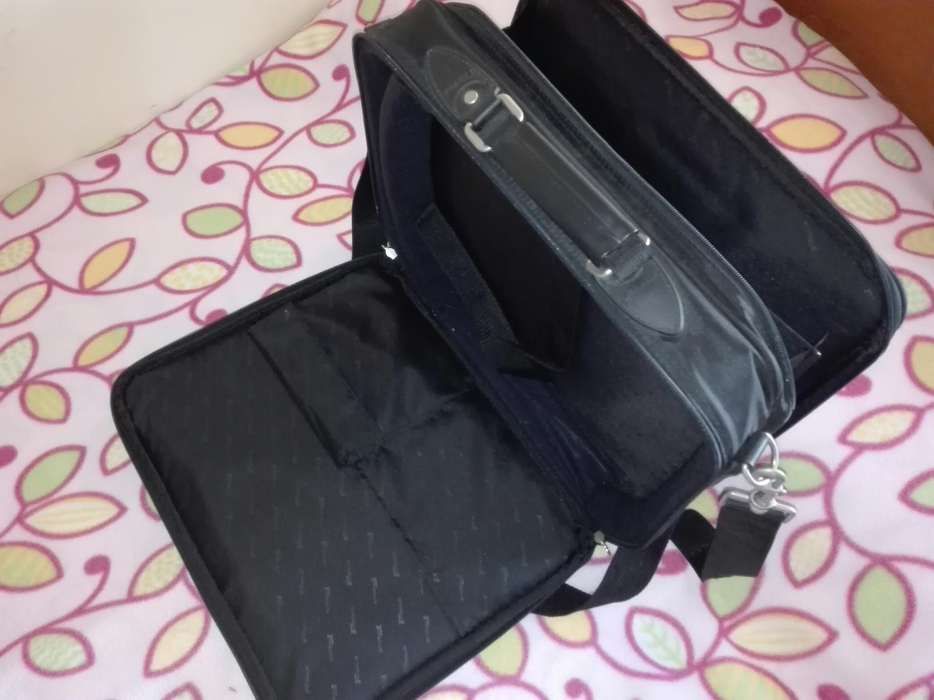 Targus Laptop Bag442952791790069761