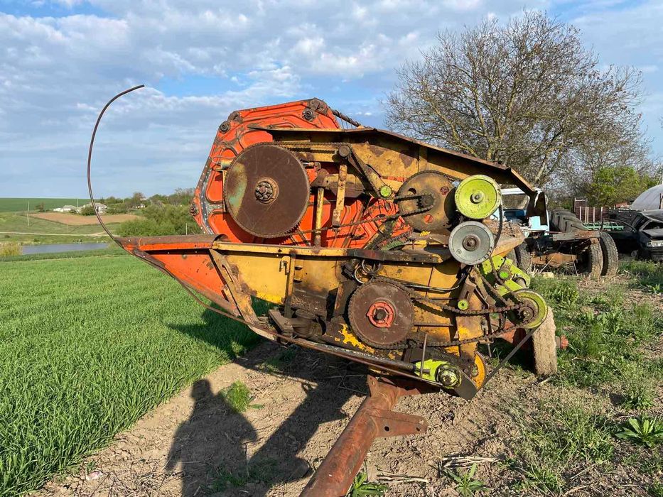 Комбайн Clas Dominator 106