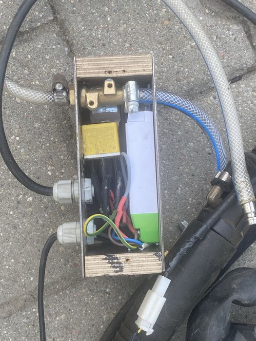 Palnik Tig z zaworkiem i elektrozaworem gazu