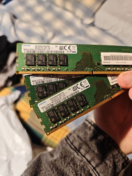 DDR4 DDR5 RAM sticks 8GB e 16GB