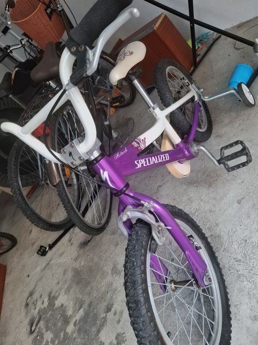 Bicicleta infantil c/rodinhas
