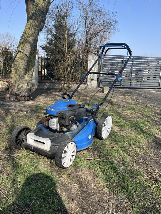 Sprzedam kosiarke z napędem