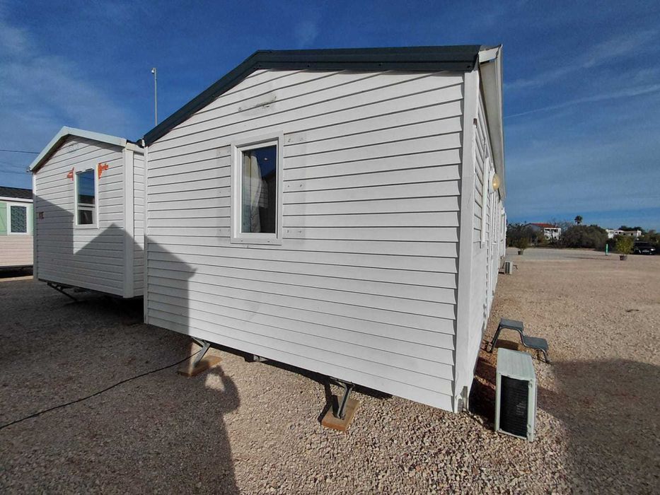 Mobile Home com 2 quartos, 27m2 à venda no Algarve, Portugal.