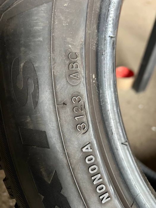 Шини 235/55 r17 103V Maxxis Premitra Snow WP6 SUV 2023рік (123)