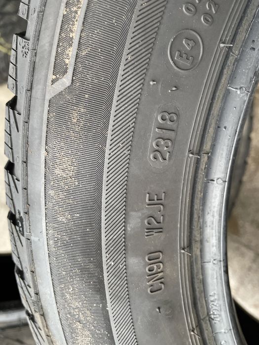 Шини резина 185/60/15 r15 Barum комплект зимні