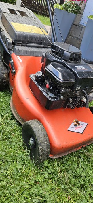 Kosiarka spalinowa briggs&stratton  Classic 35. Bez rdzy. Nowe ostrza.
