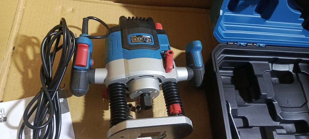 Frezarka gornowrzecionowa erbauer erb2100 nr4