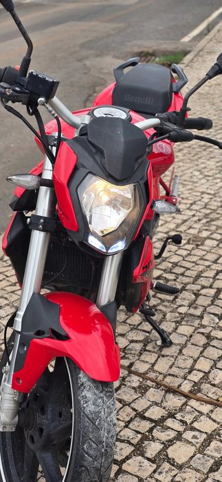 Benelli BN 125 — 2020 | Vermelha | 2.º proprietário