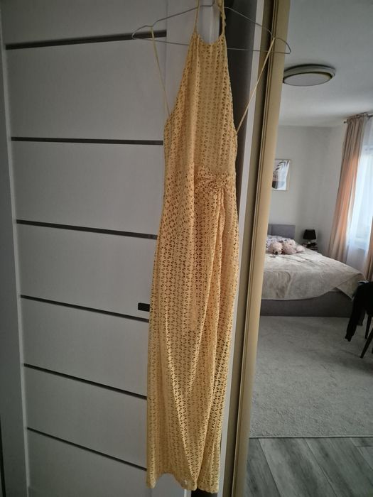 Letnia sukienka Bershka