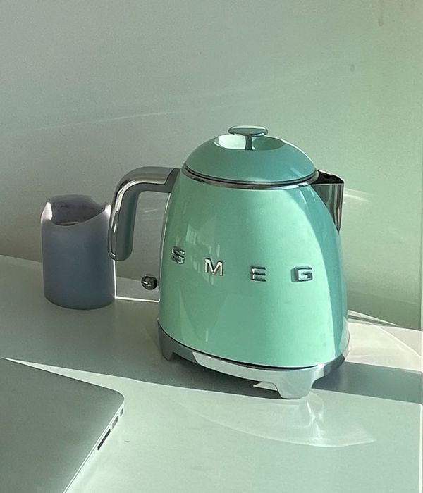 Chaleira smeg verde água - nova com garantia sem qualquer marca de uso