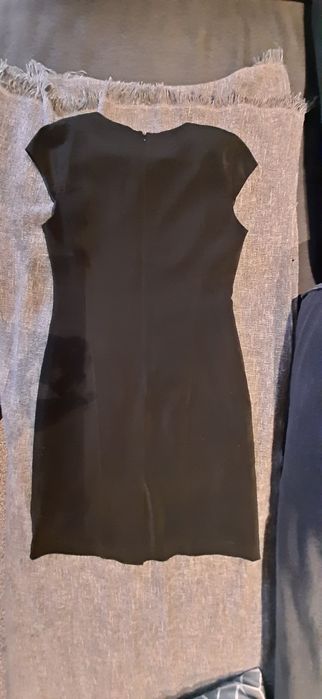 Sukienka reserved 36 S święta elegancka mała czarna z kołnierzykiem ce