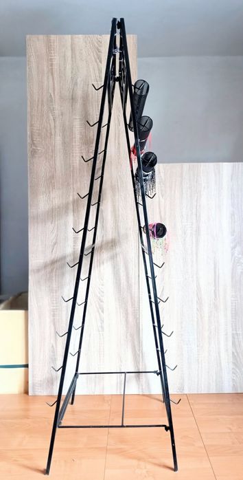 Stojak na bransoletki