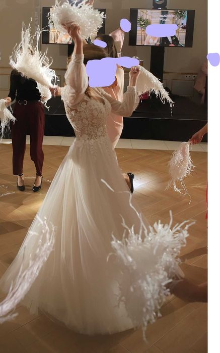 Piękna suknia ślubna