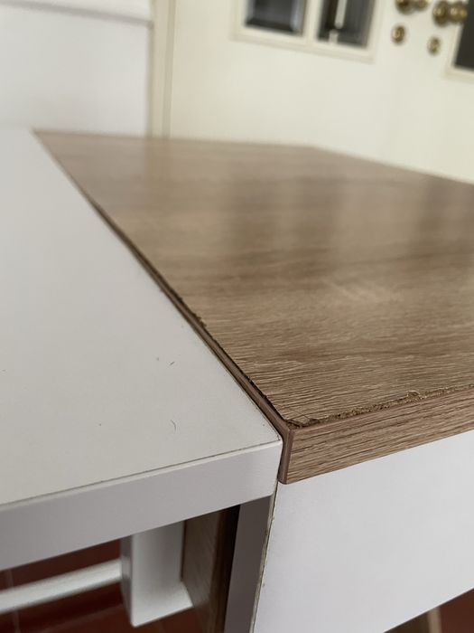 Secretaria Branca e Bege