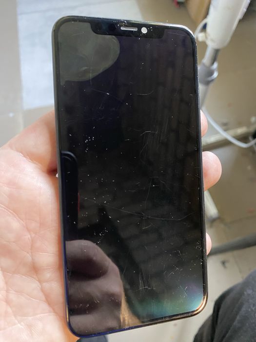 Экран от Iphone 11 pro под востановление.