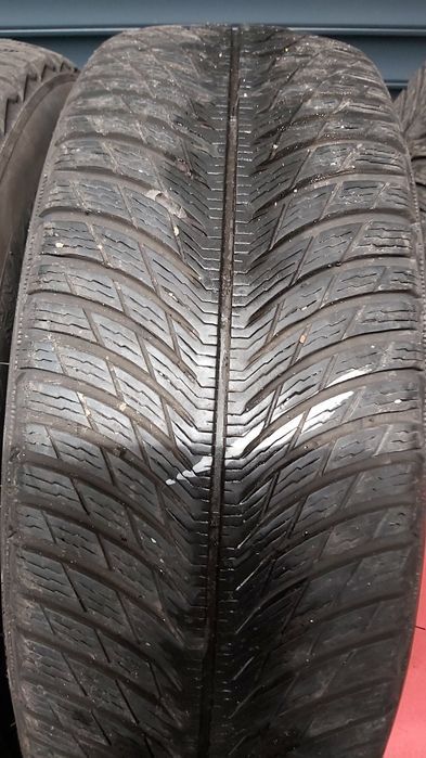 Opony zimowe Michelin Pilot Alpin5  235 65 R17 SUV   2021 rok